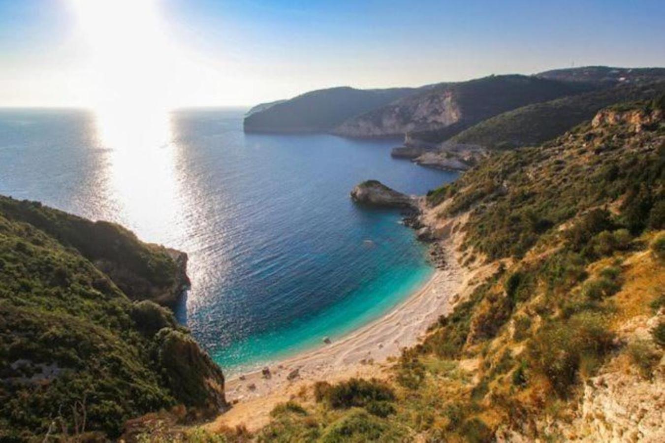 Dive Into Summer - Kirki's Cozy Pool Gem On Paxoi Hébergement de vacances